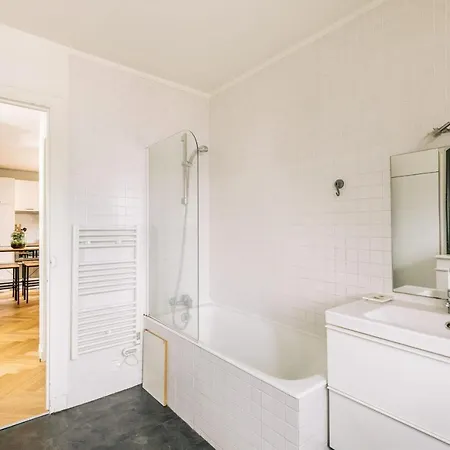 Guestready - Atypical And Quiet 2br Apt 16th Arron Apartment *
